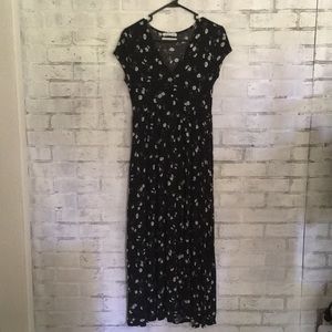 Urban outfitters floral midi dress, Sz S